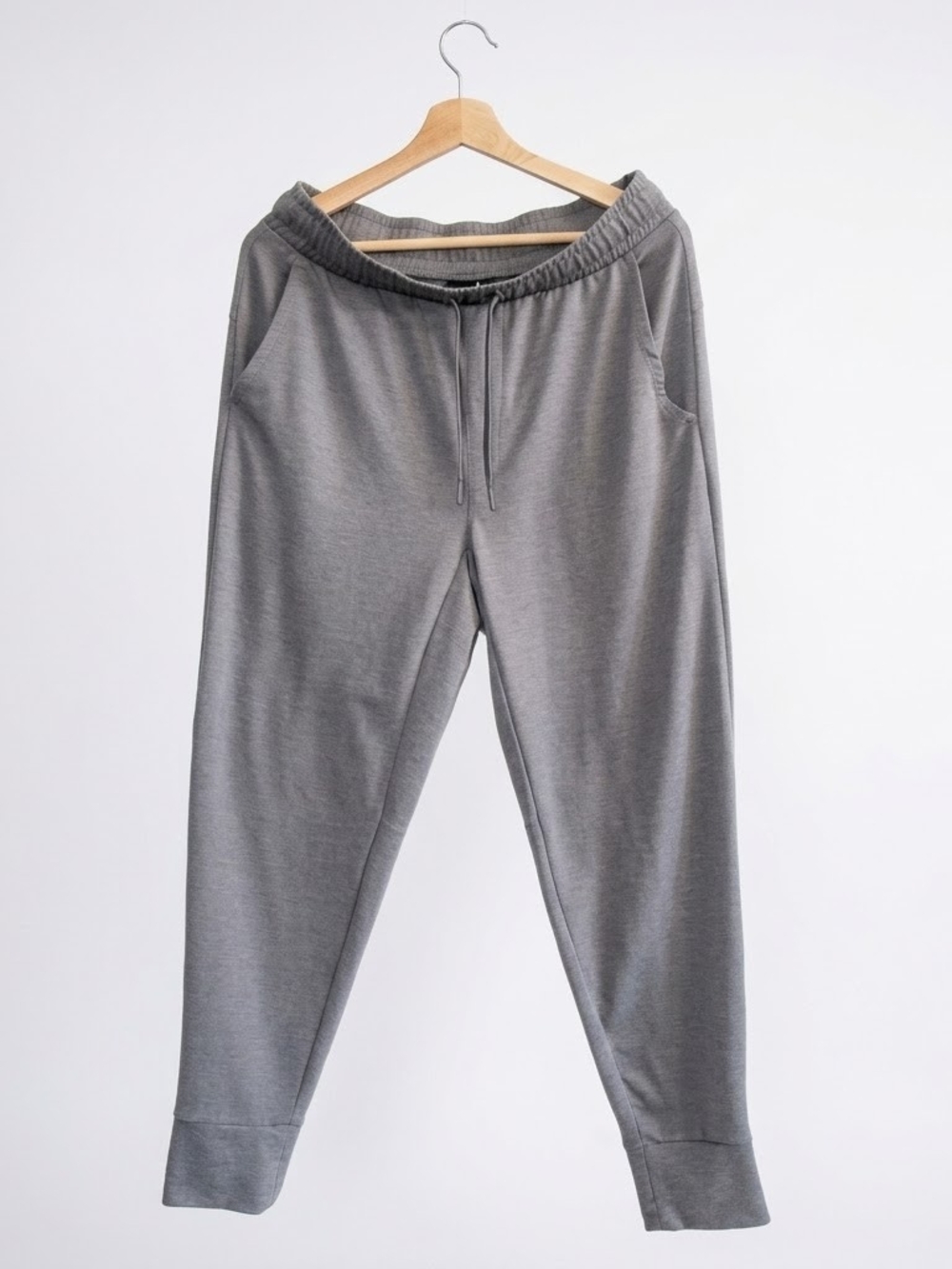 LOLE Men's M Gray Jogger Sweatpants Comfortable Everyday Wear Athleisure Casual